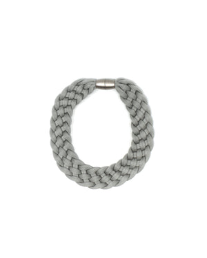 Queen necklace