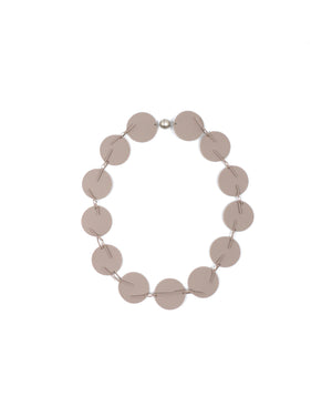 In collana corta