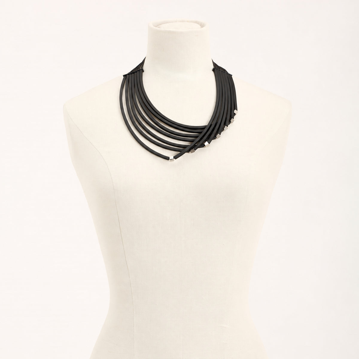 Afrika+ Necklace, black