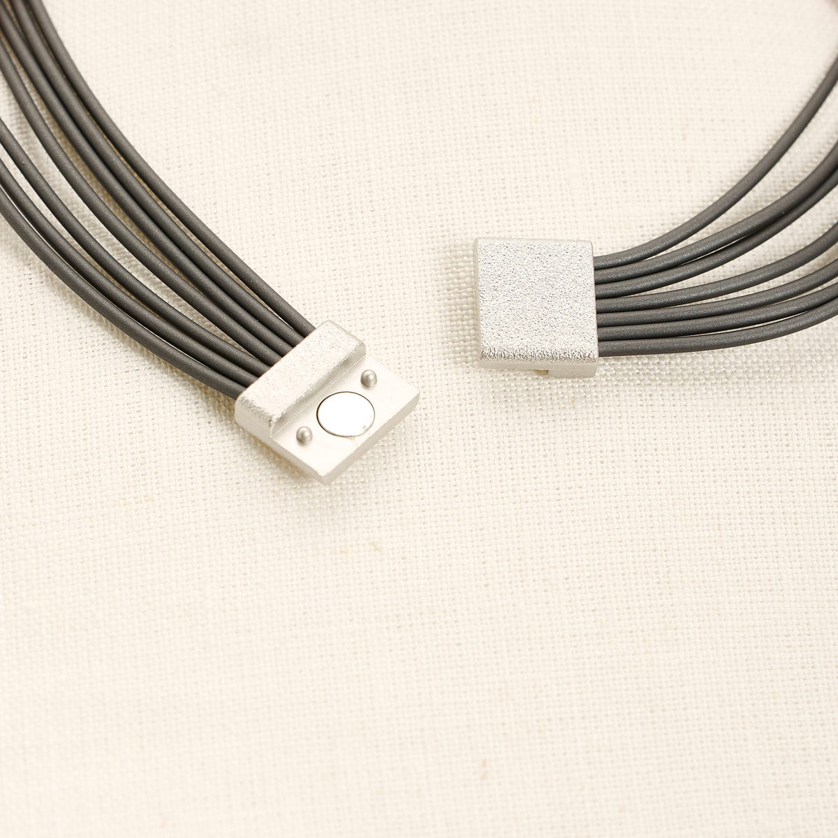 Afrika+ Necklace, titanium