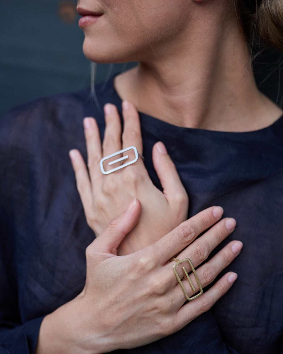 Aria Satin Rhodium ring in 925 sterling silver, worn, close-up on the hand