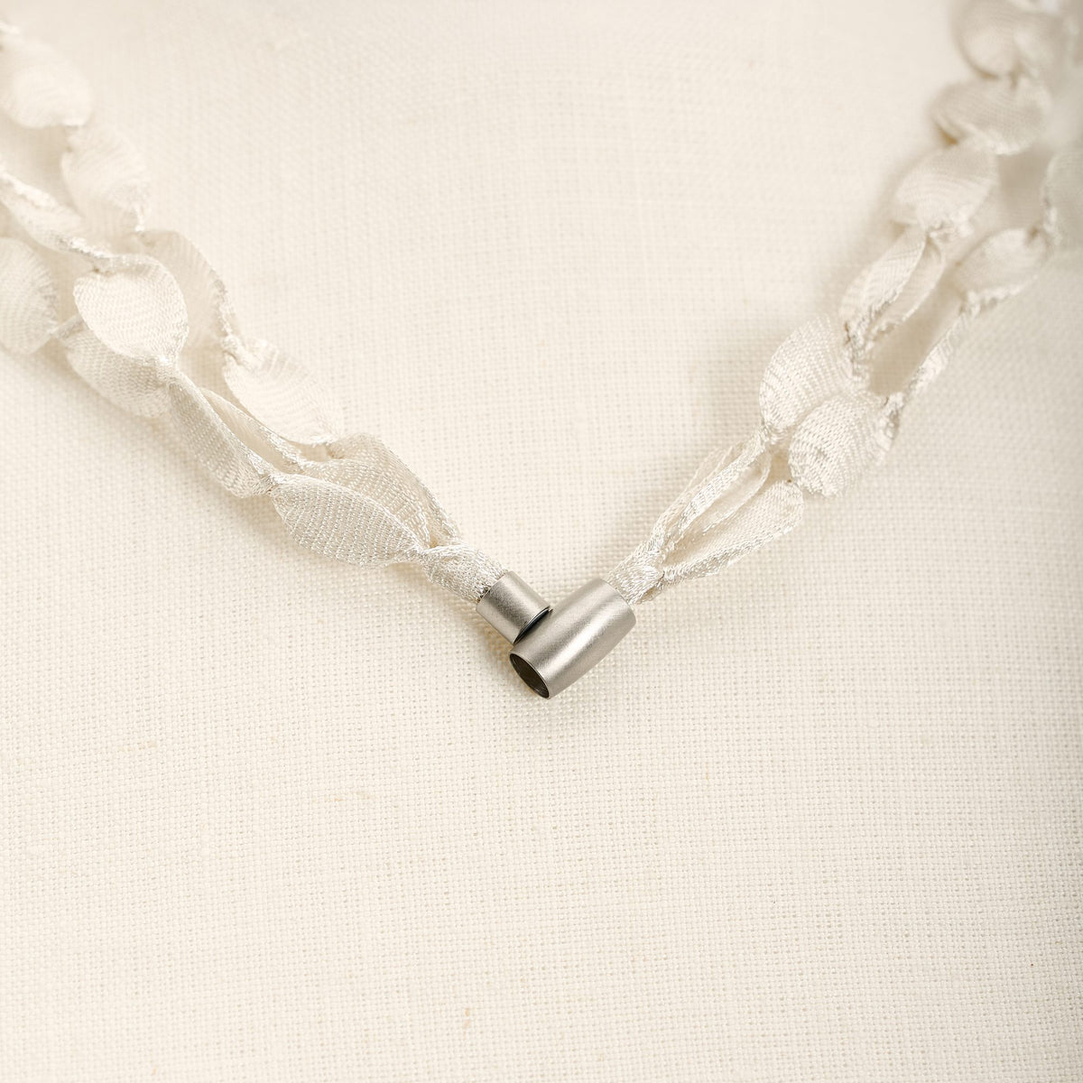 Caurì Long Necklace, white
