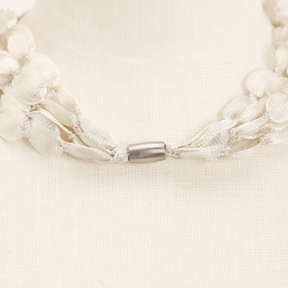 Caurì Short Necklace, white