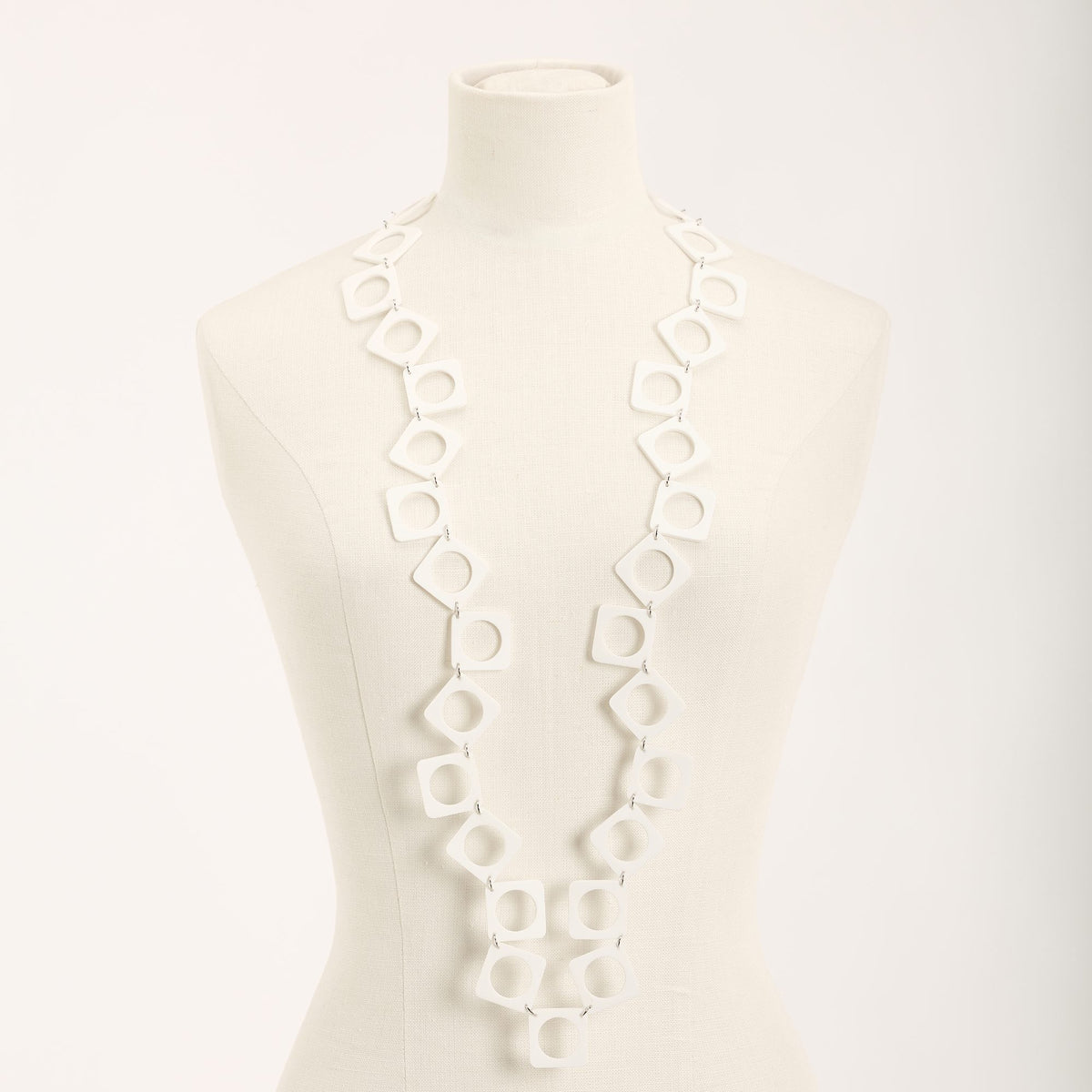 Collana Dama, bianco