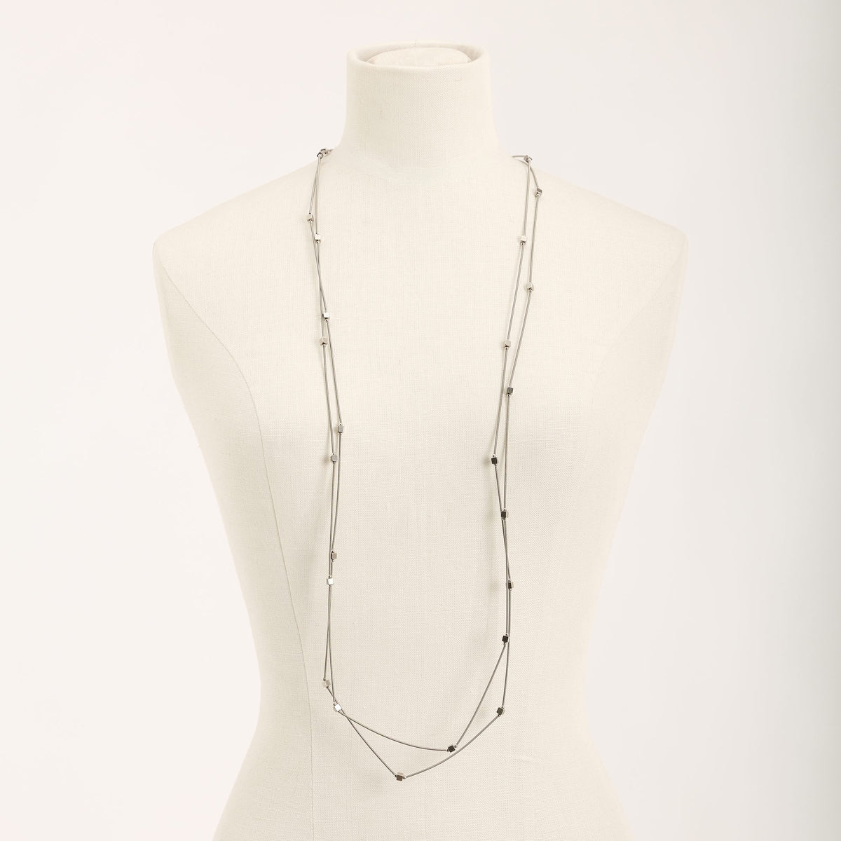 Collana Dea, acciaio