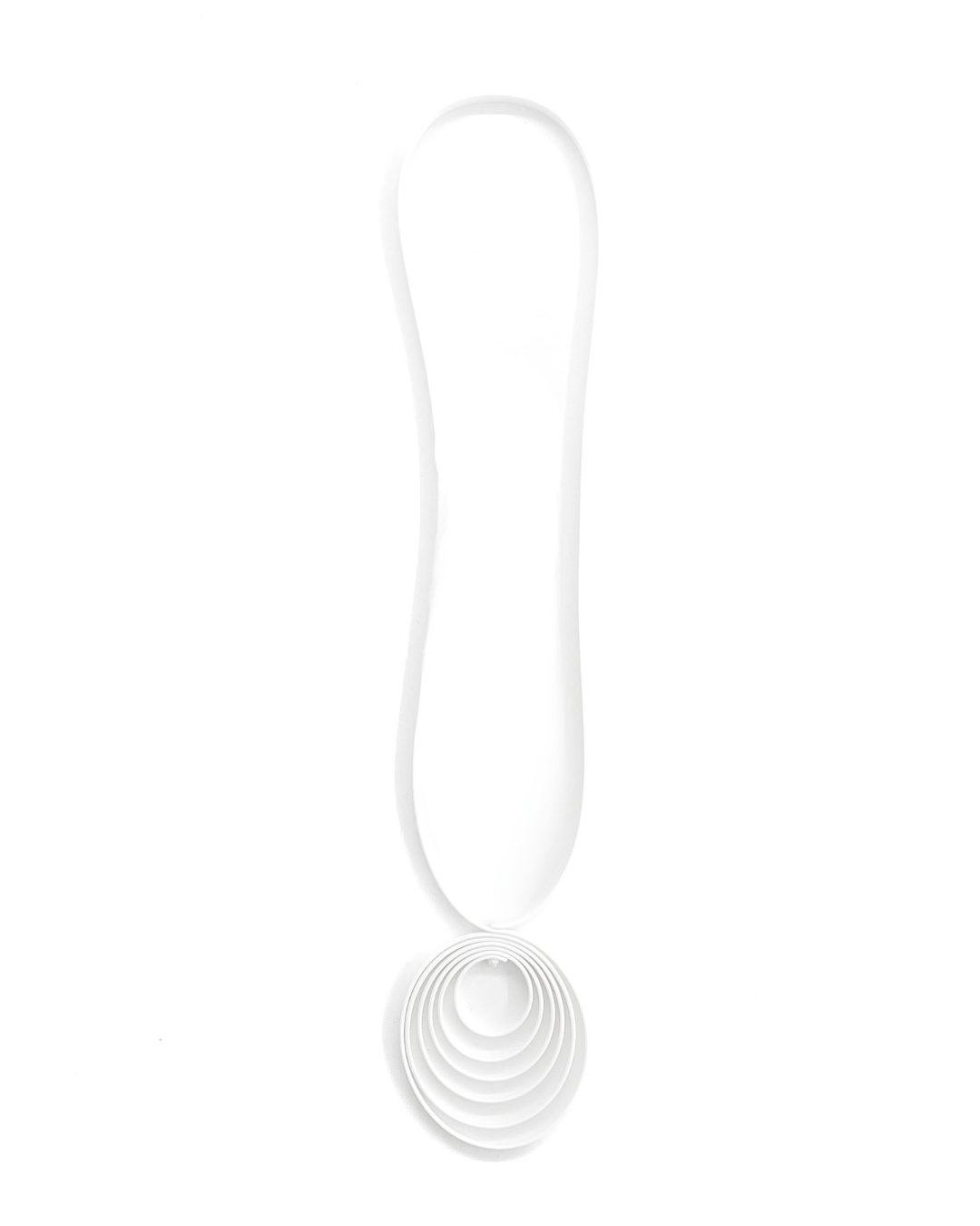 Donna con la Collana Disco Music