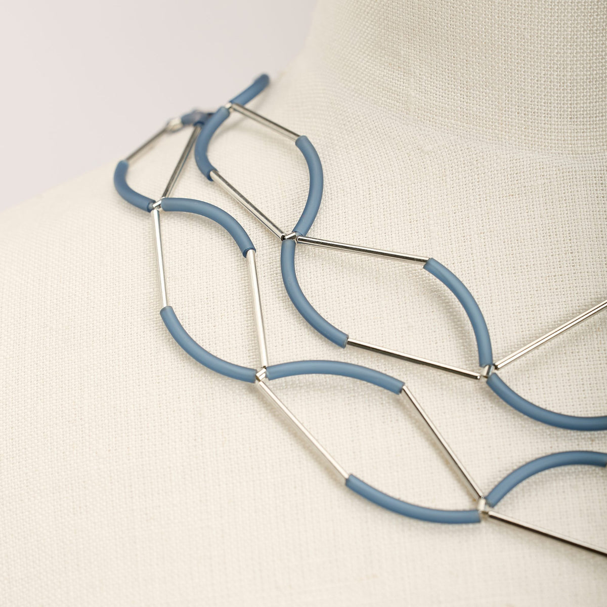 Collana Due a Due Rodio, blu