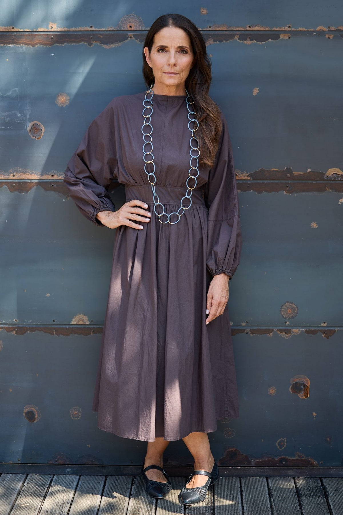 Woman wearing Eclissi Long Gold Necklace