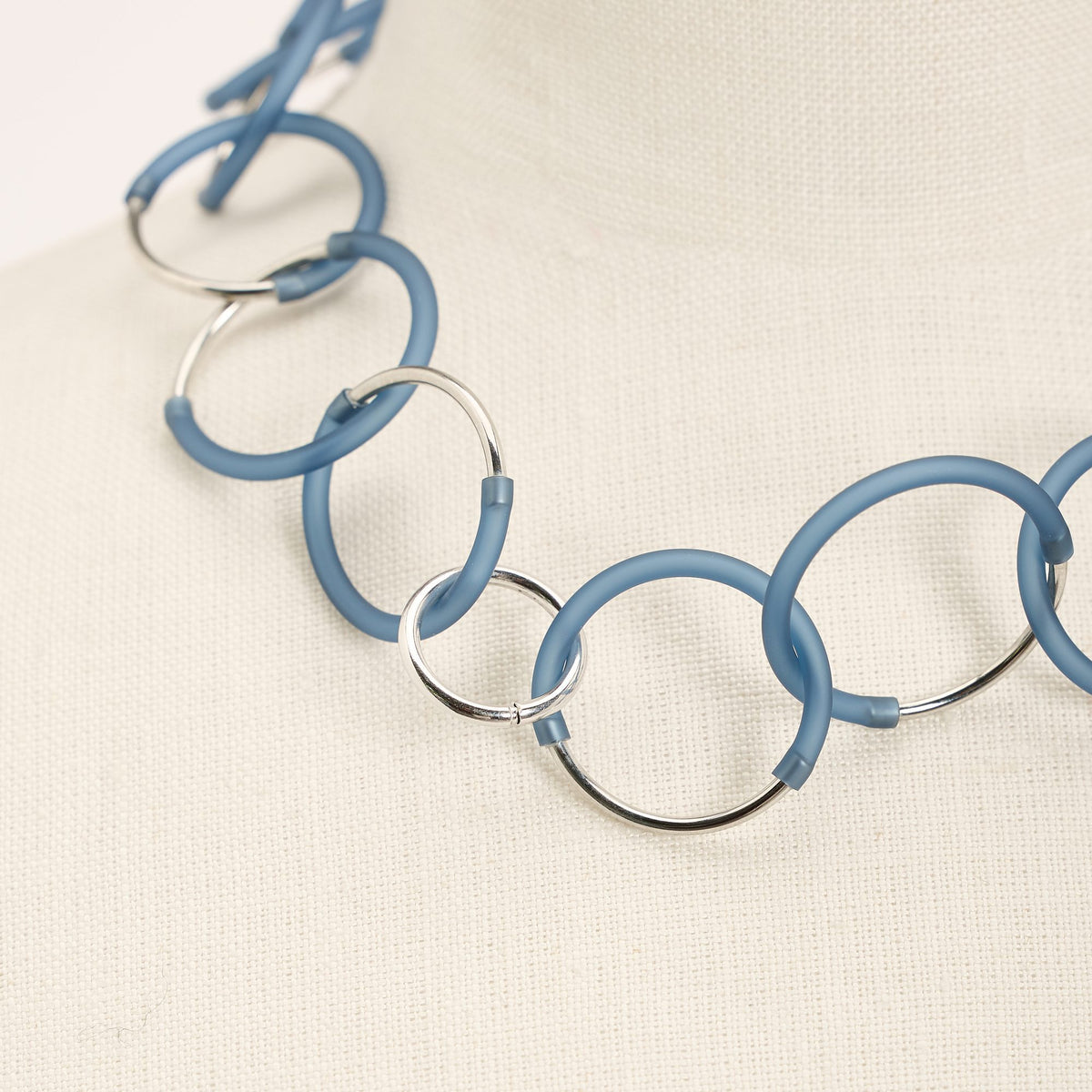 Collana Eclissi Corta Rodio, blu
