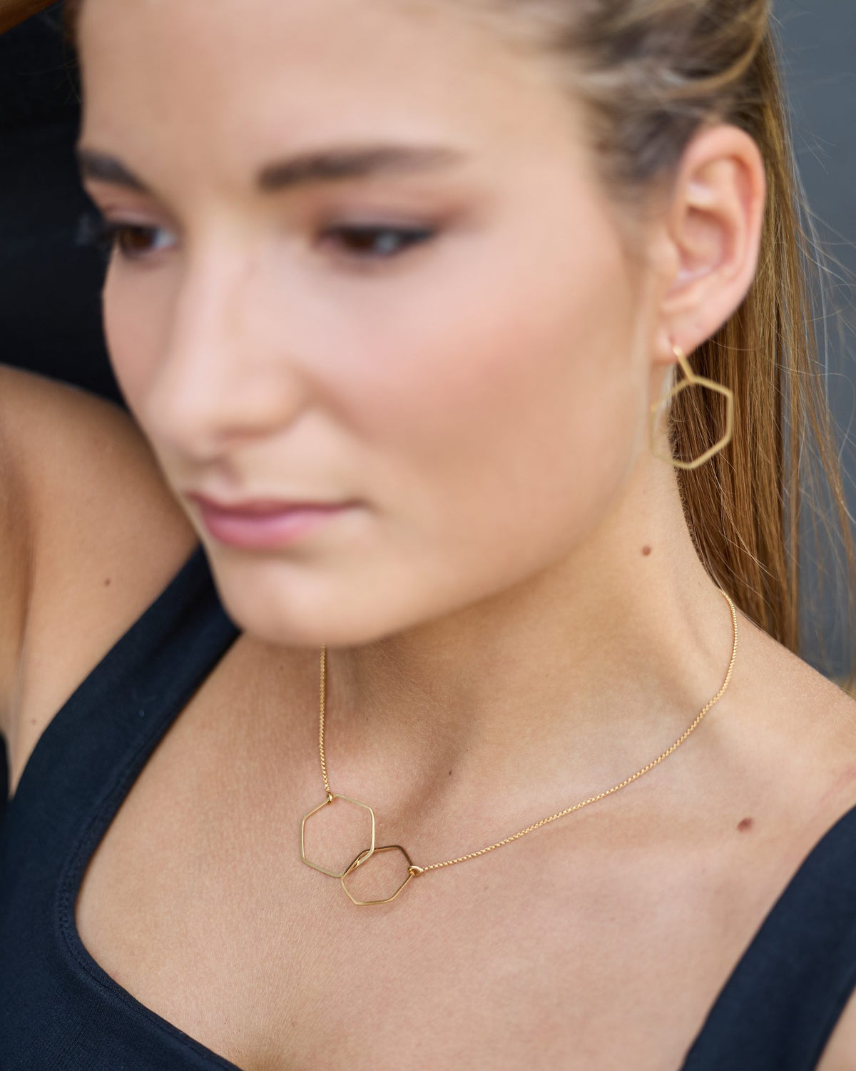 Orecchini Esa 1 Oro in argento 925, indossati
