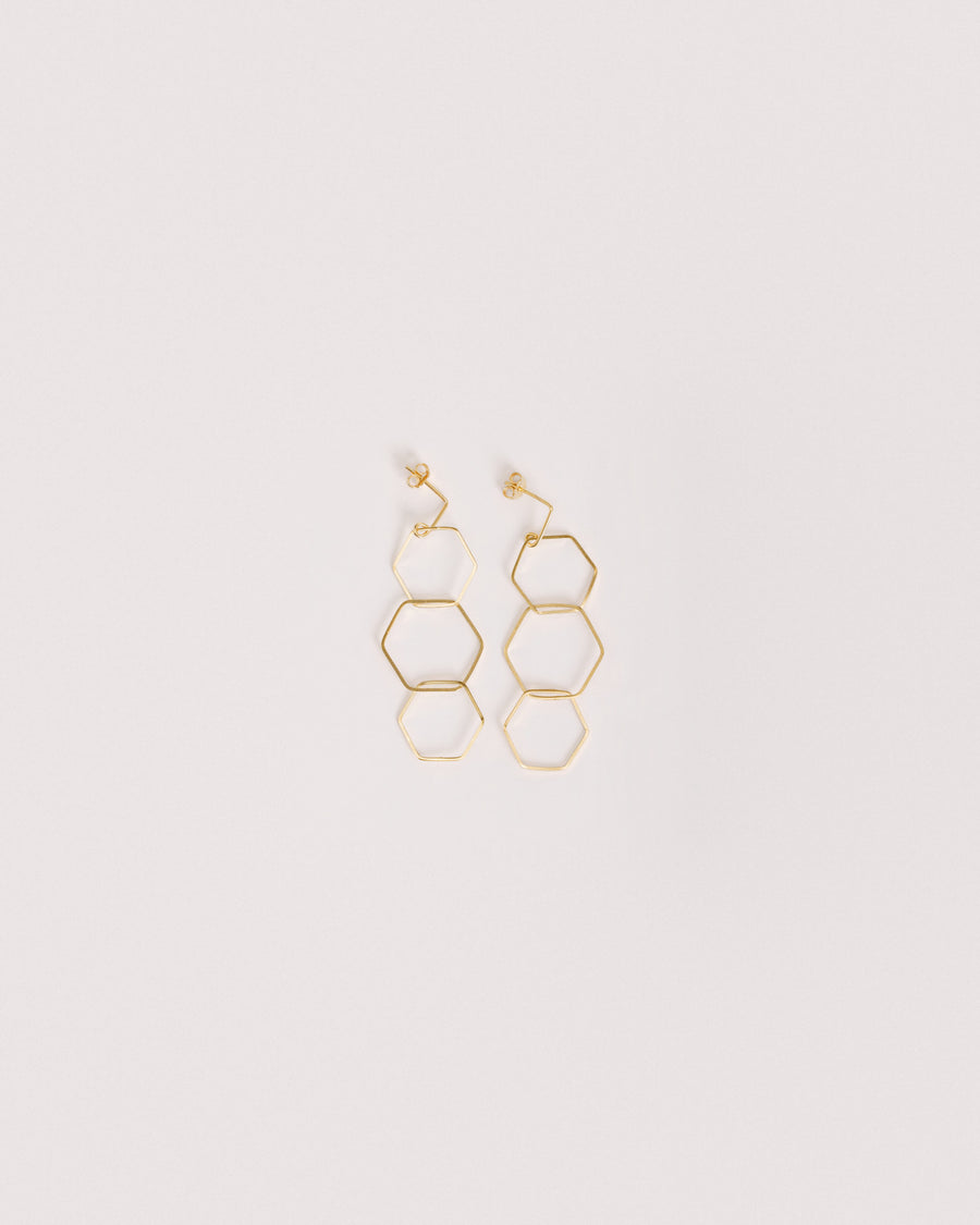 Orecchini Esa 3 Oro in argento 925, su fondo chiaro