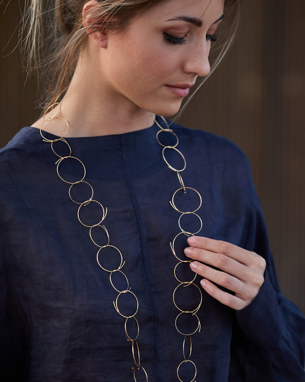 Junction Gold necklace in 925 sterling silver, worn, close-up detail