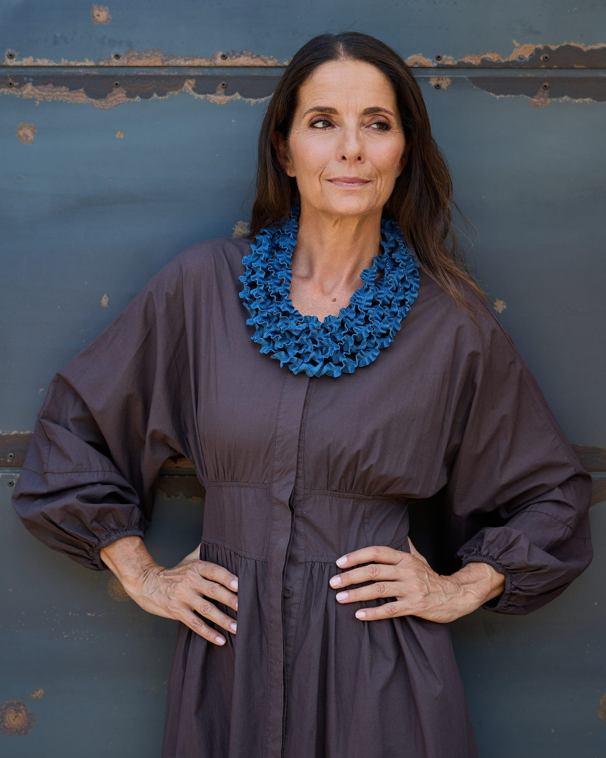 Woman wearing Laccio Short Necklace