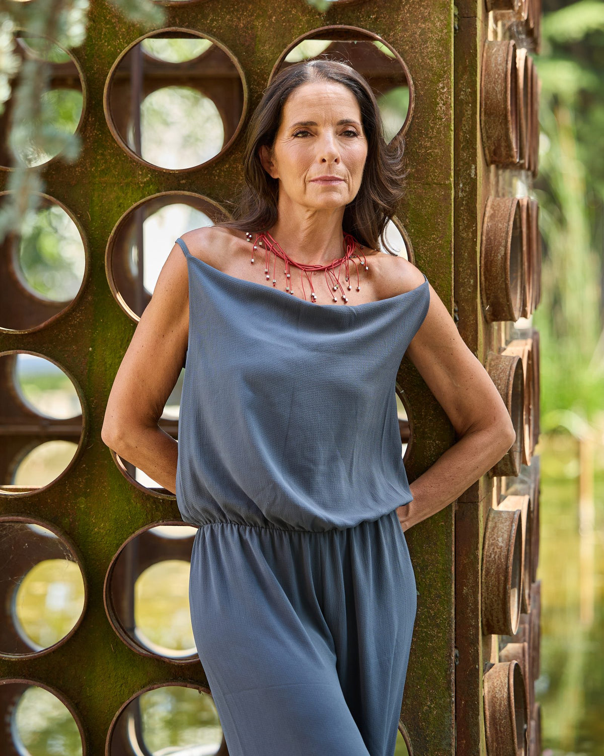 Woman wearing Luce Short Necklace