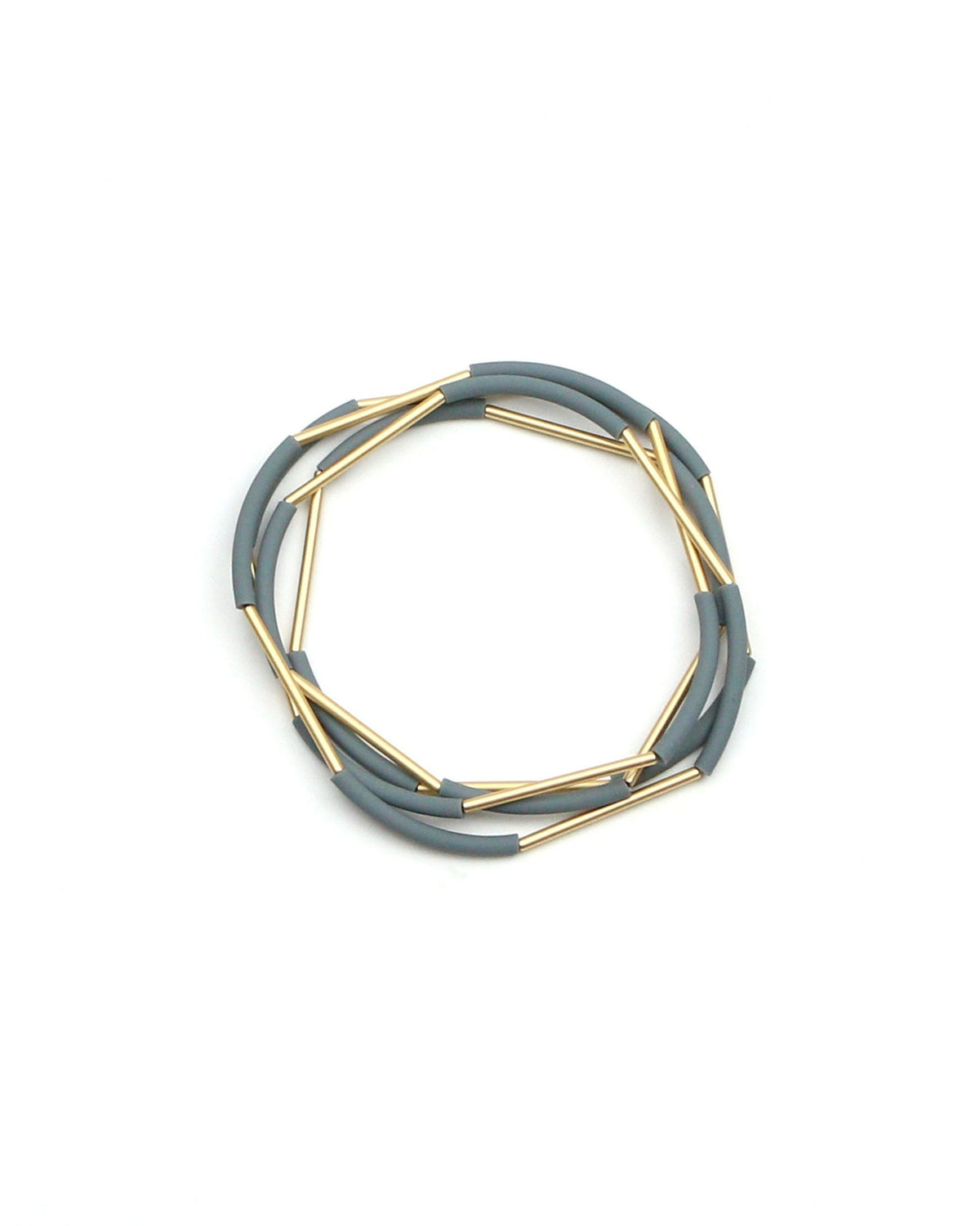 Donna con il Bracciale Nerò Oro