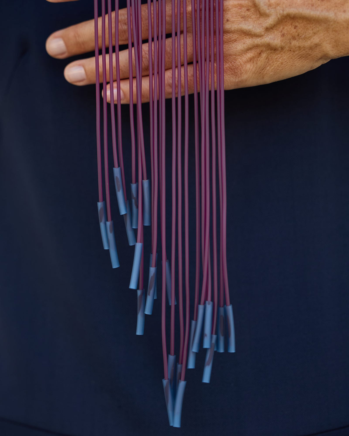 Donna con la Collana Niagara