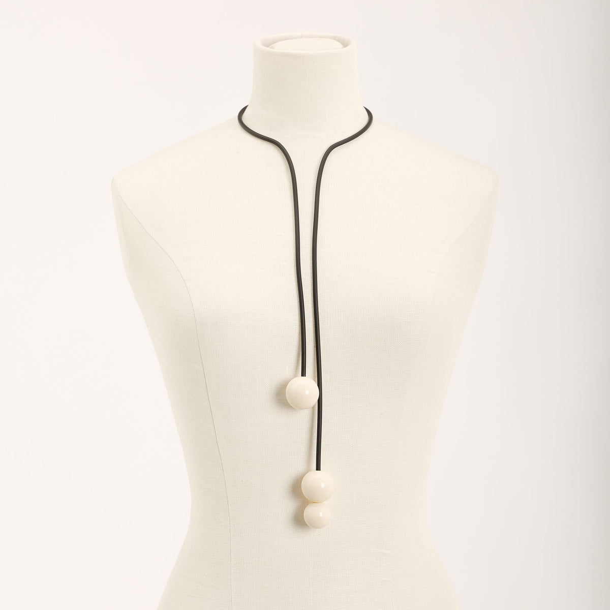 Play Long Necklace, ivory