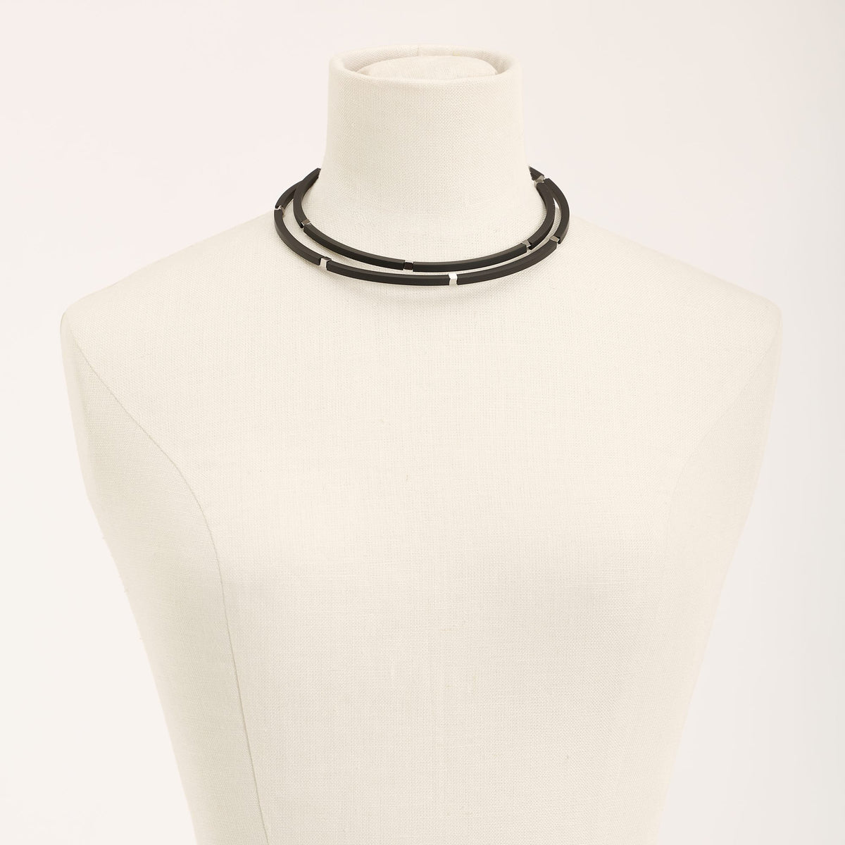 Collana Polaris, nero