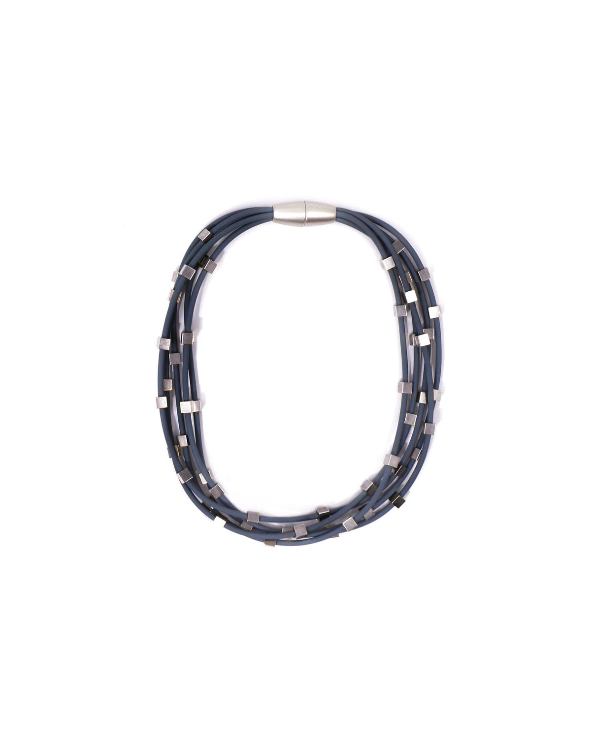 Woman wearing Sirio Necklace
