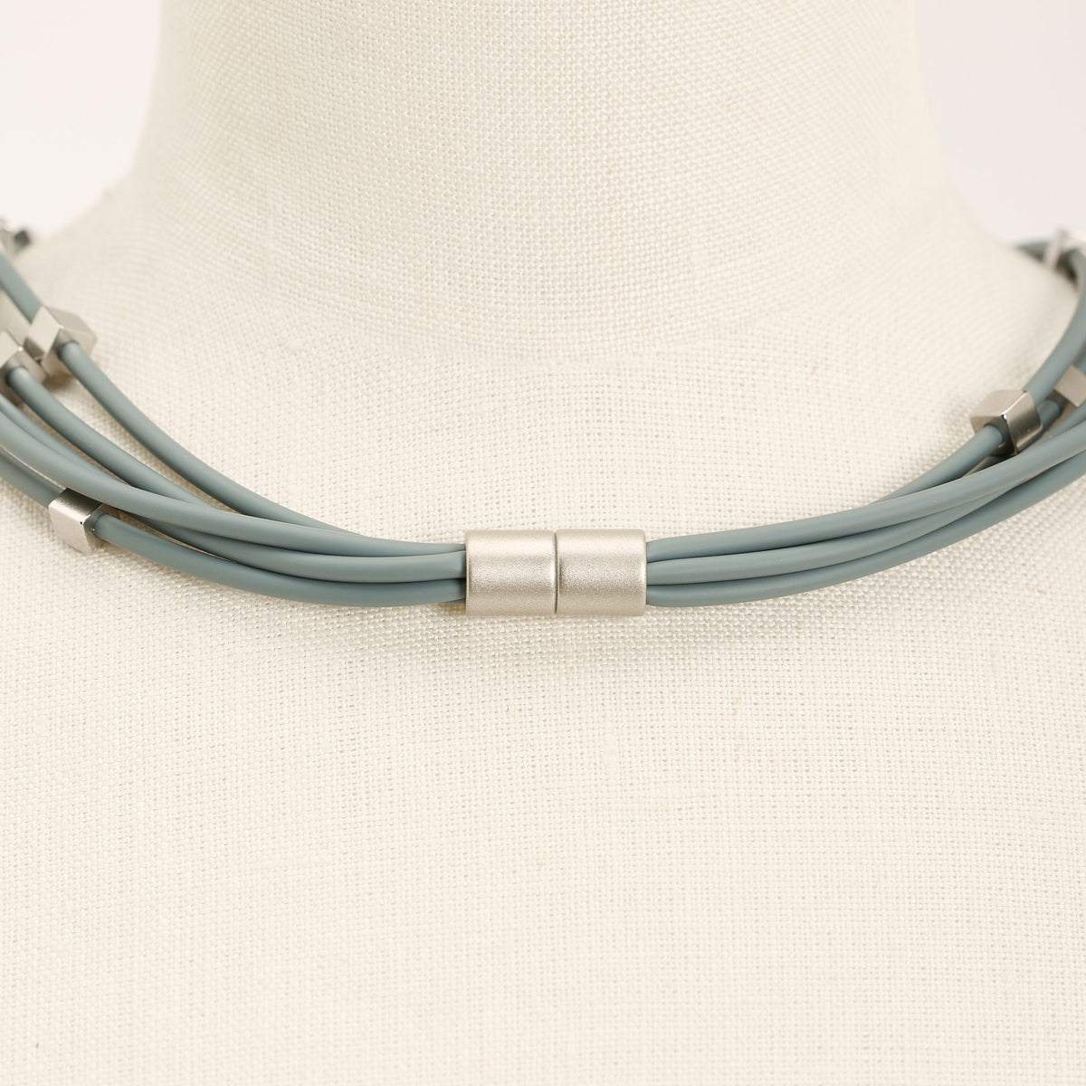 Sirio Necklace, pastel smoke