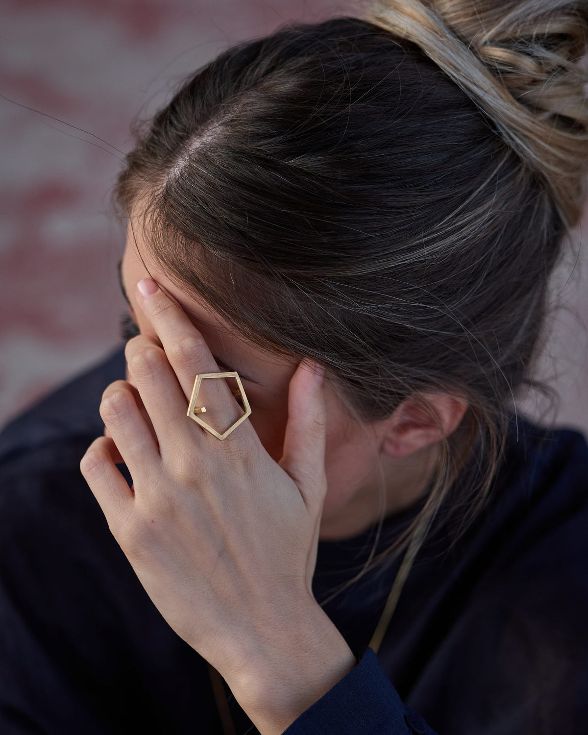 Sisters Gold ring in 925 sterling silver, worn