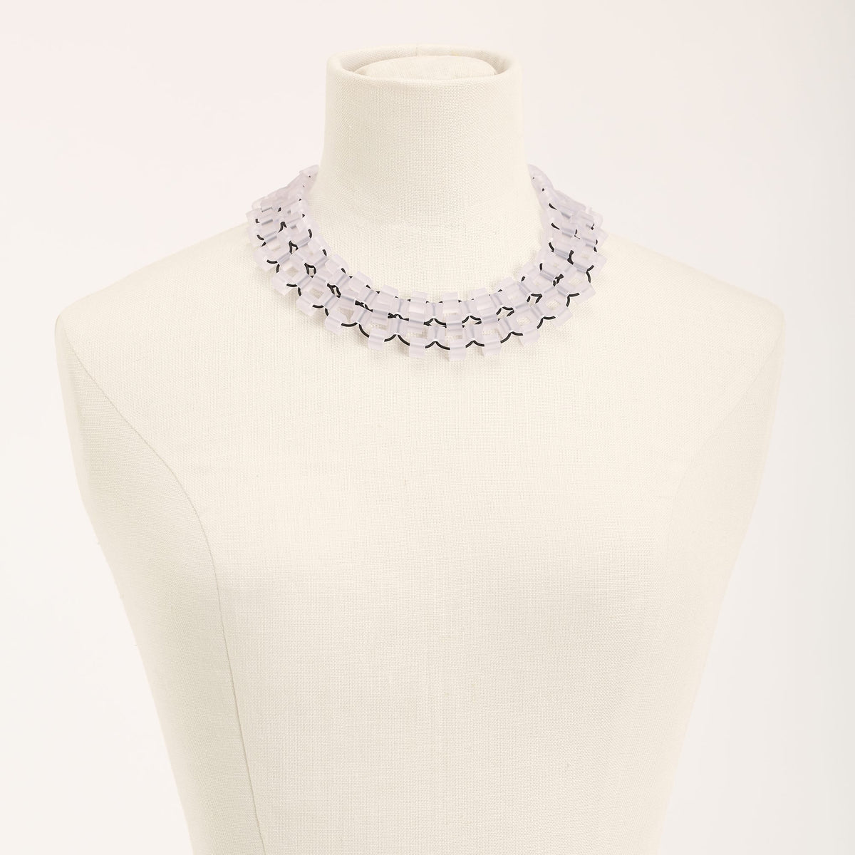 Collana Torre, opaline e nero