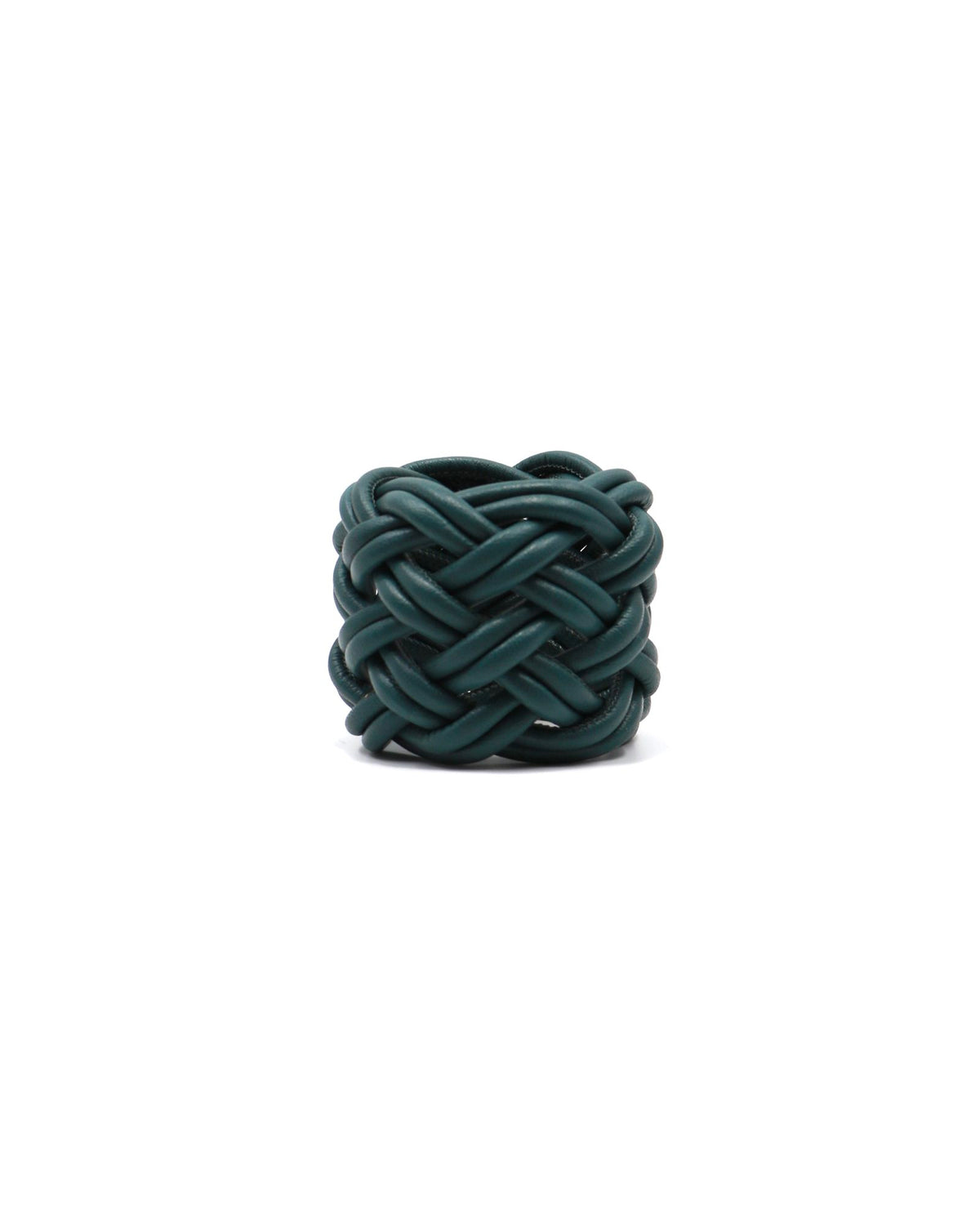 Donna con il Bracciale Turbante Pelle