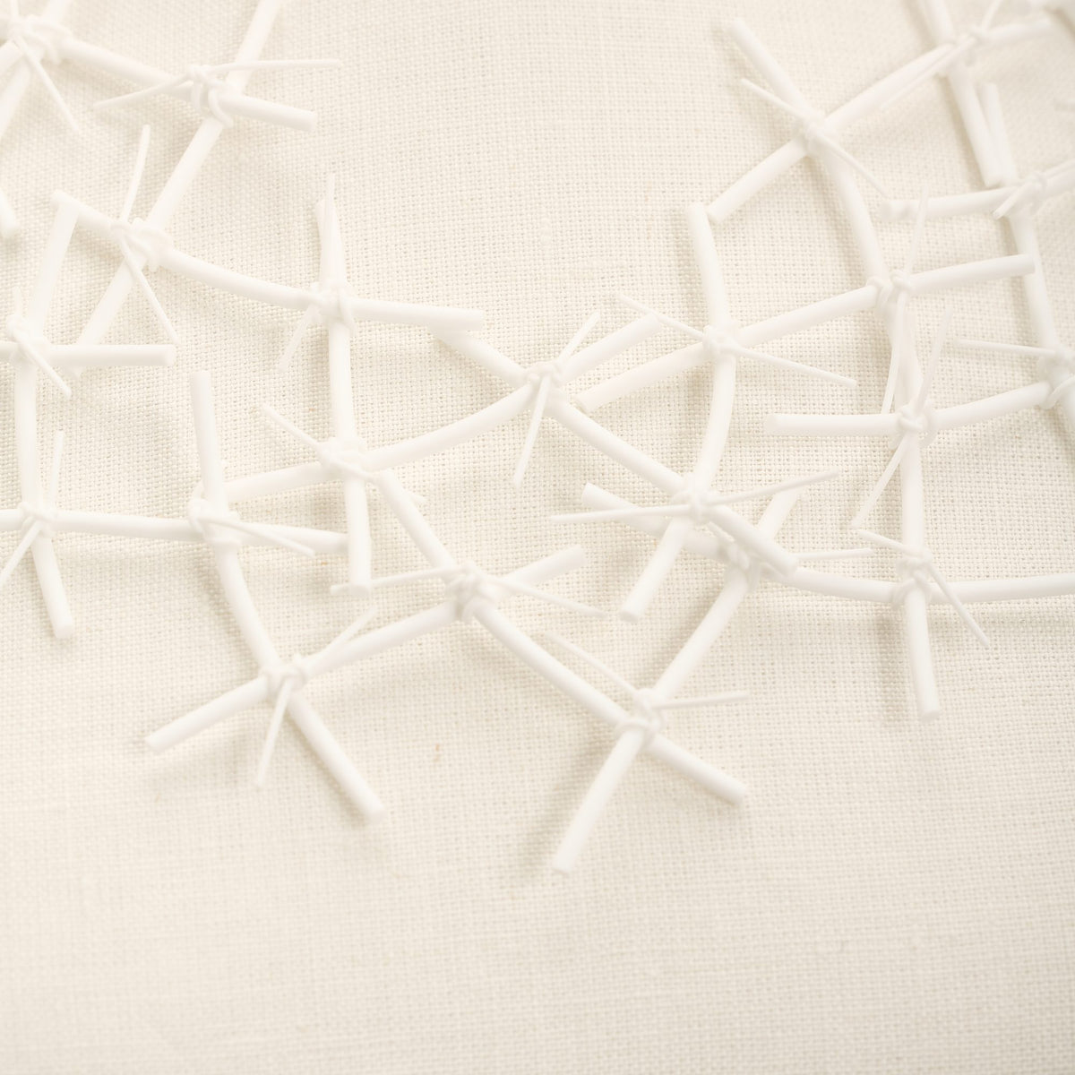 X Necklace, white