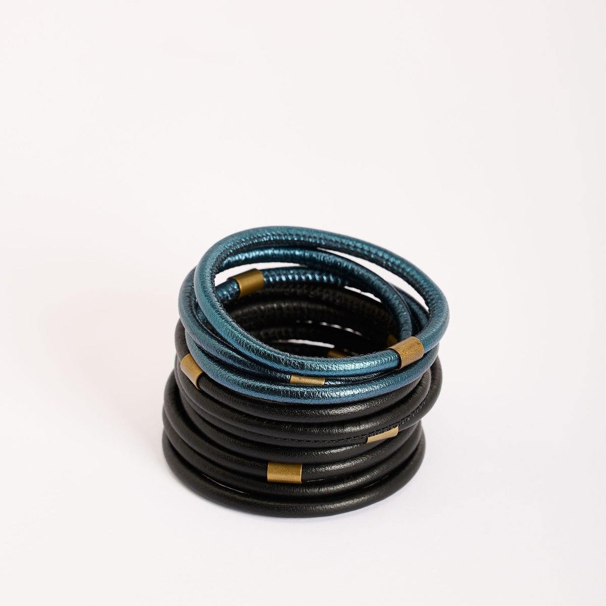 Bracciale Zoe 10, nero e blu metallizzato