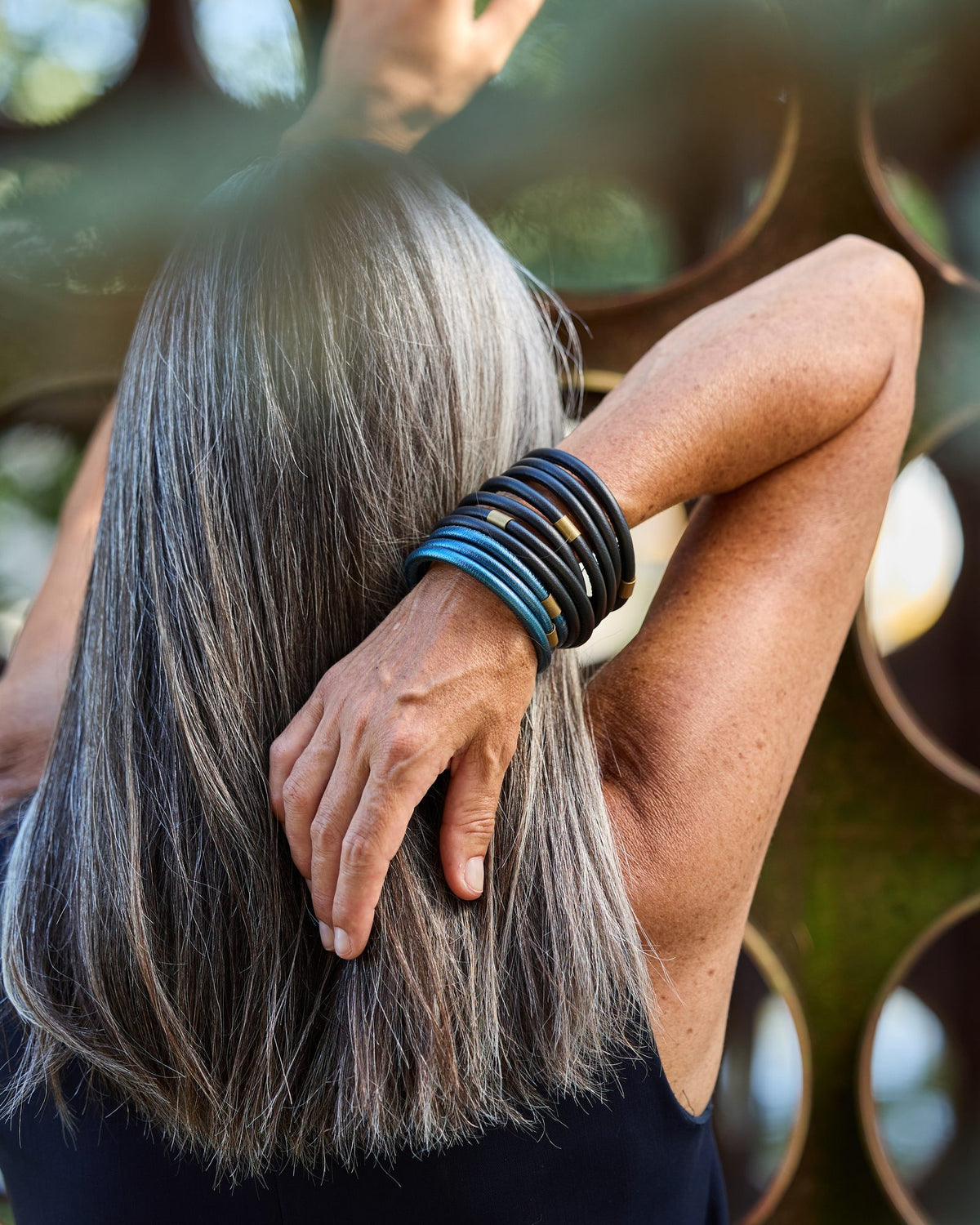 Donna con il Bracciale Zoe 10
