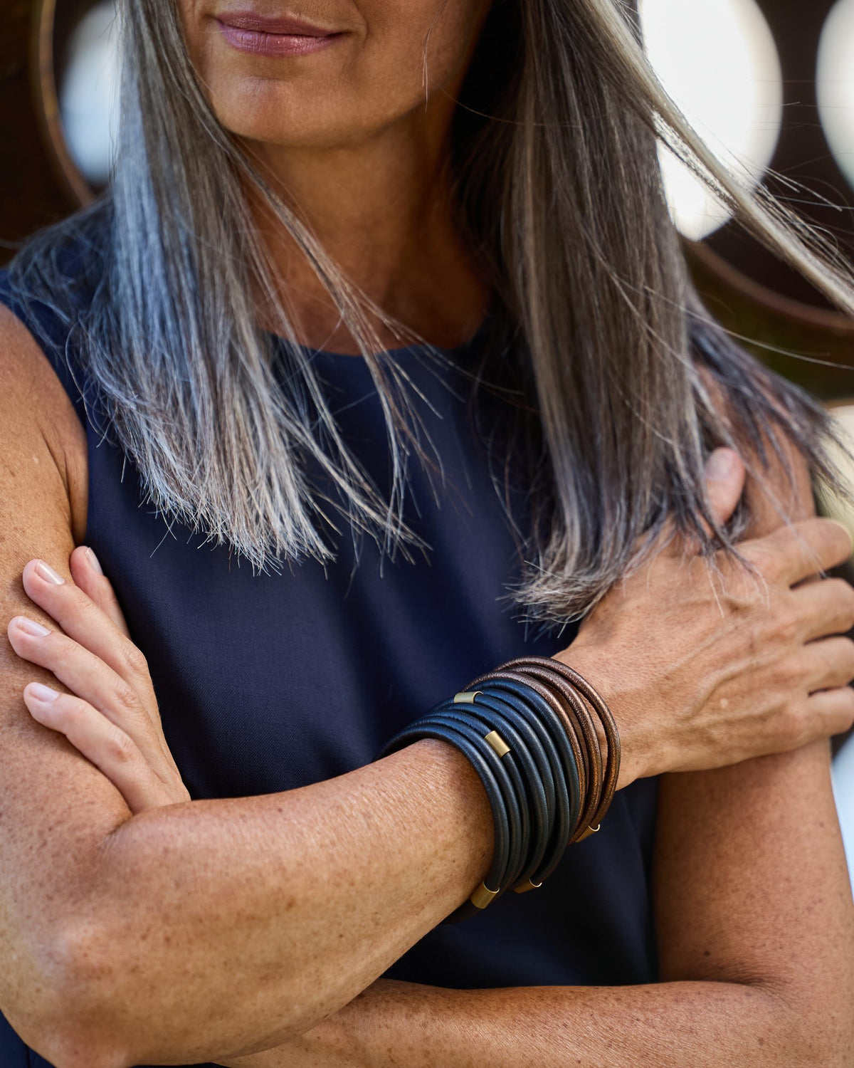 Donna con il Bracciale Zoe 10