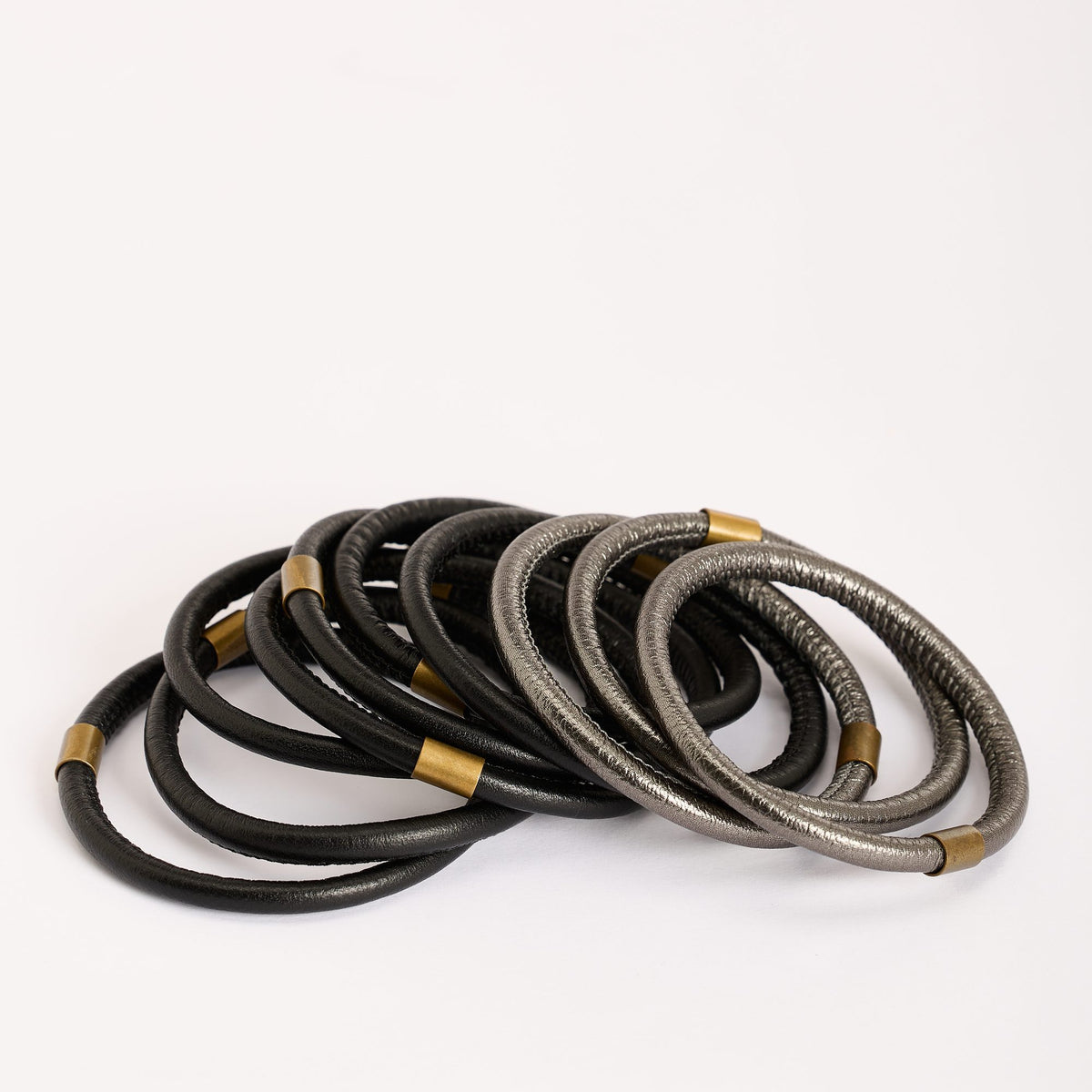 Bracciale Zoe 10, nero e titanio
