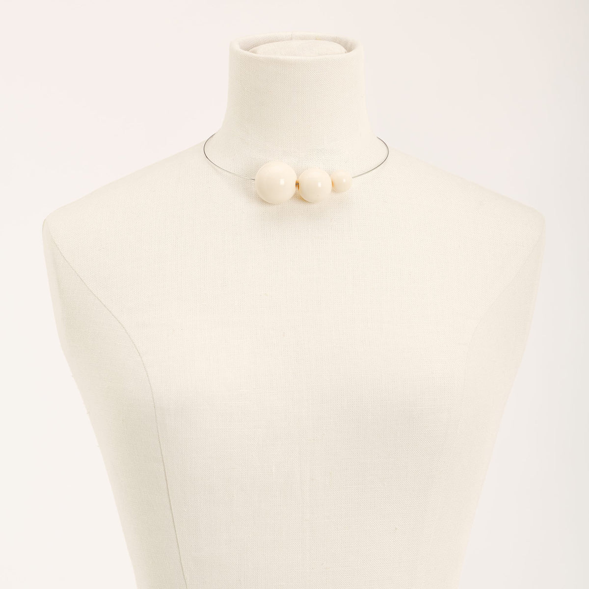 Uno due tre Necklace, ivory
