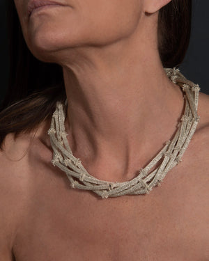 Bamboo collana corta