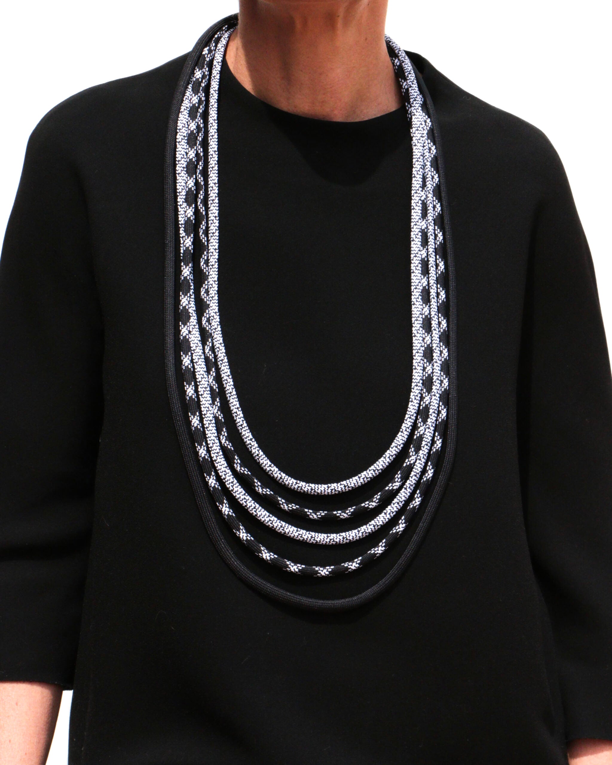 Bianconero collana
