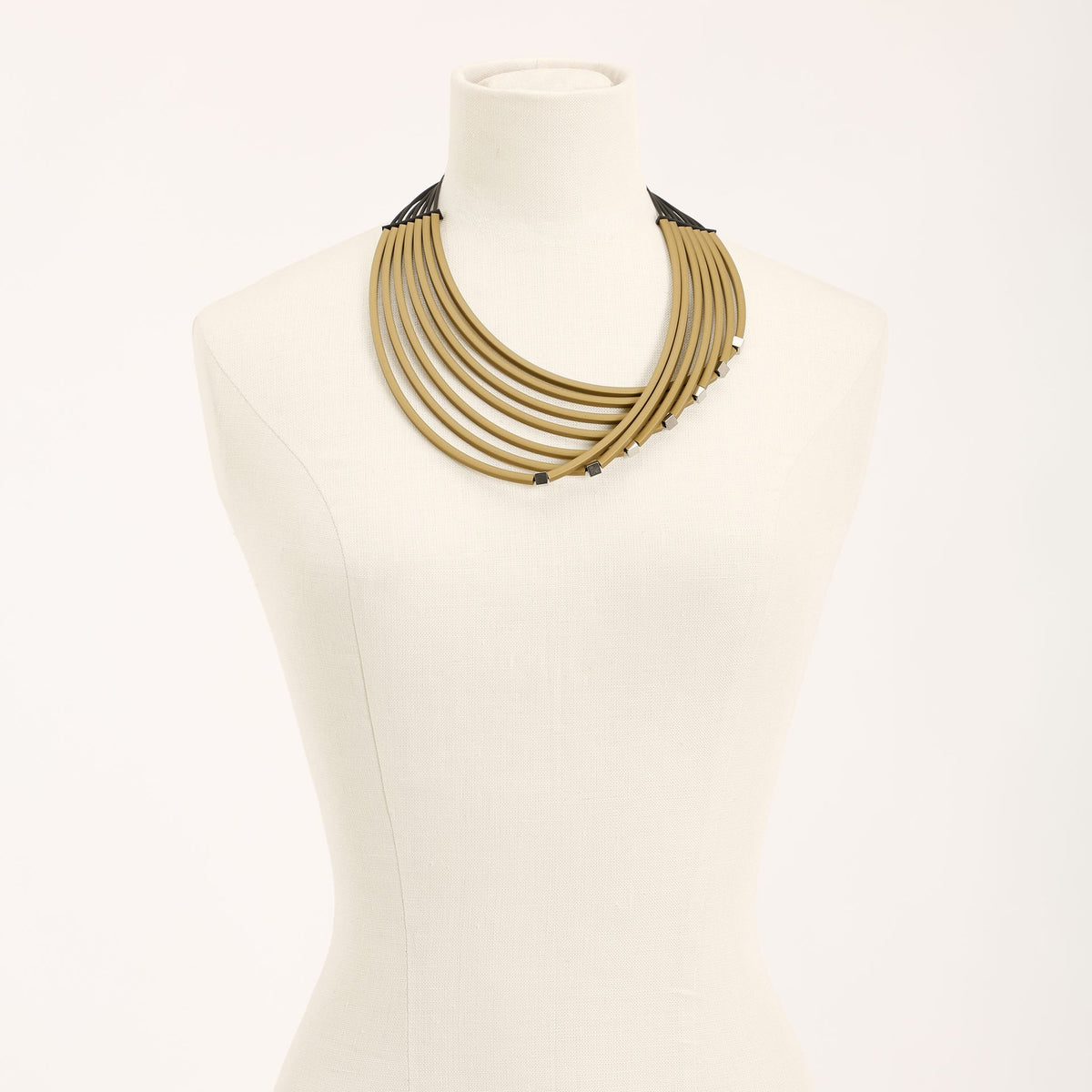 Afrika+ Necklace, dore