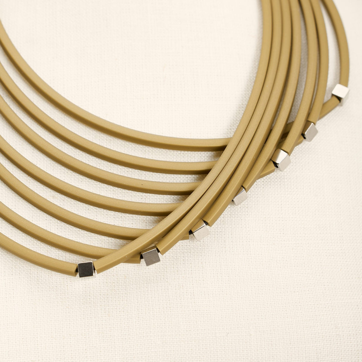 Afrika+ Necklace, dore