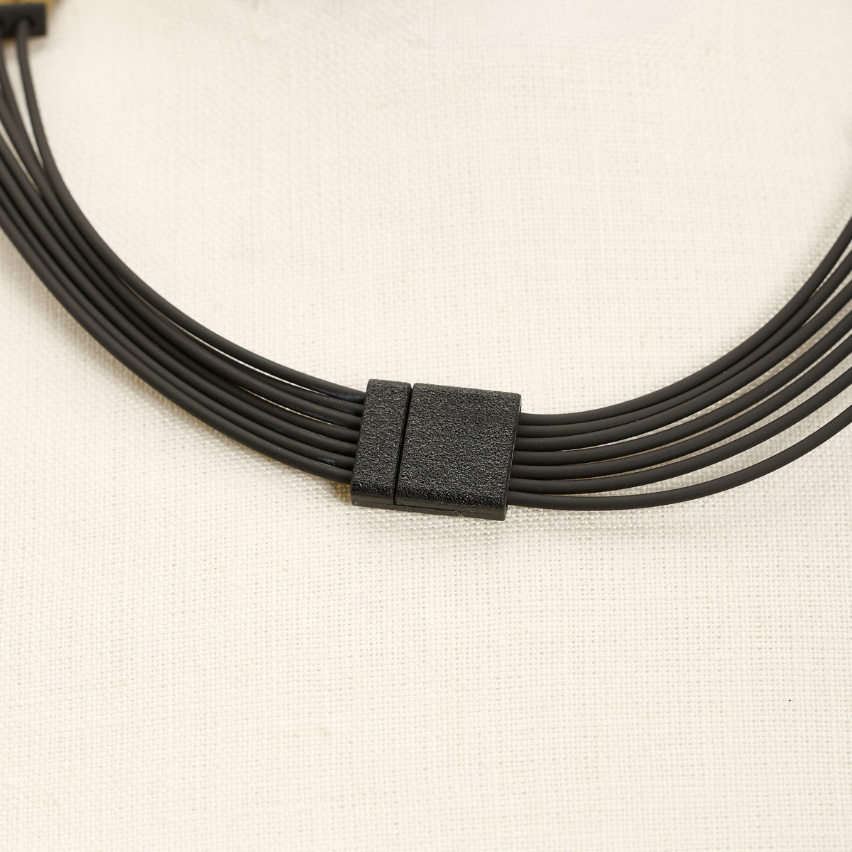 Afrika+ Necklace, dore