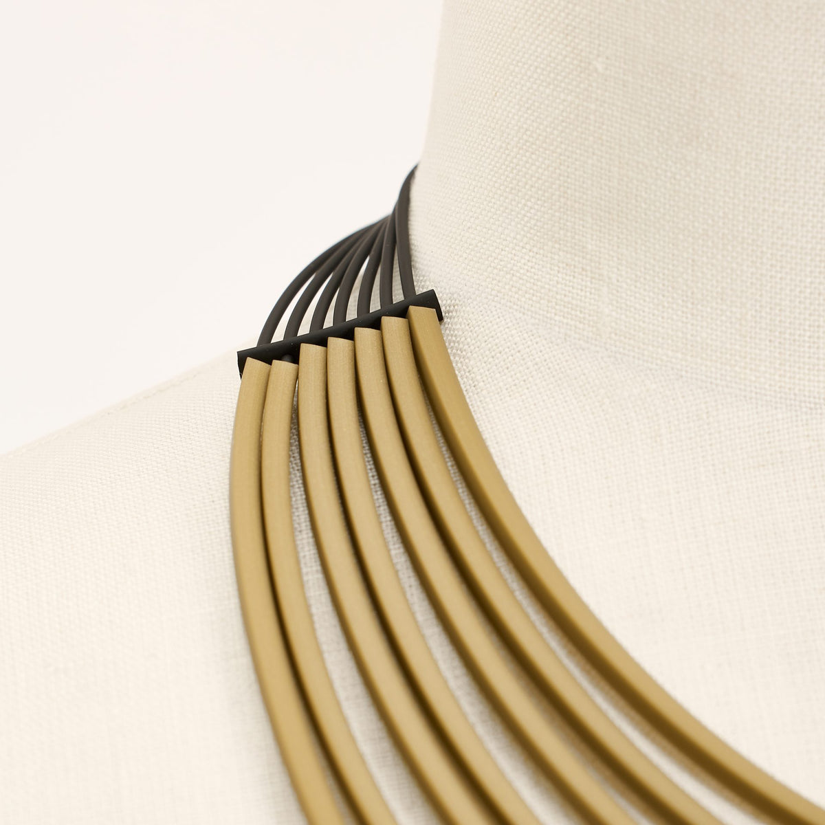 Afrika+ Necklace, dore