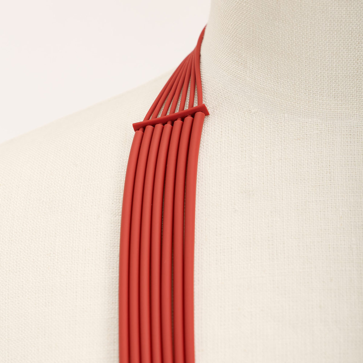 Collana Afrika Round Long, rosso pastello