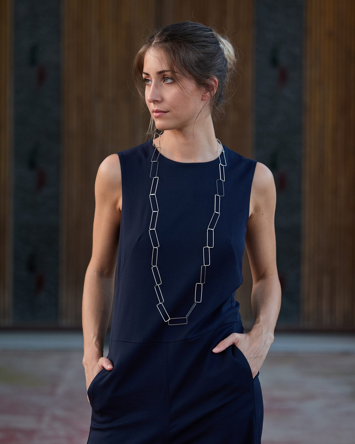 Collana Aria Lunga Rodio in argento 925, indossata