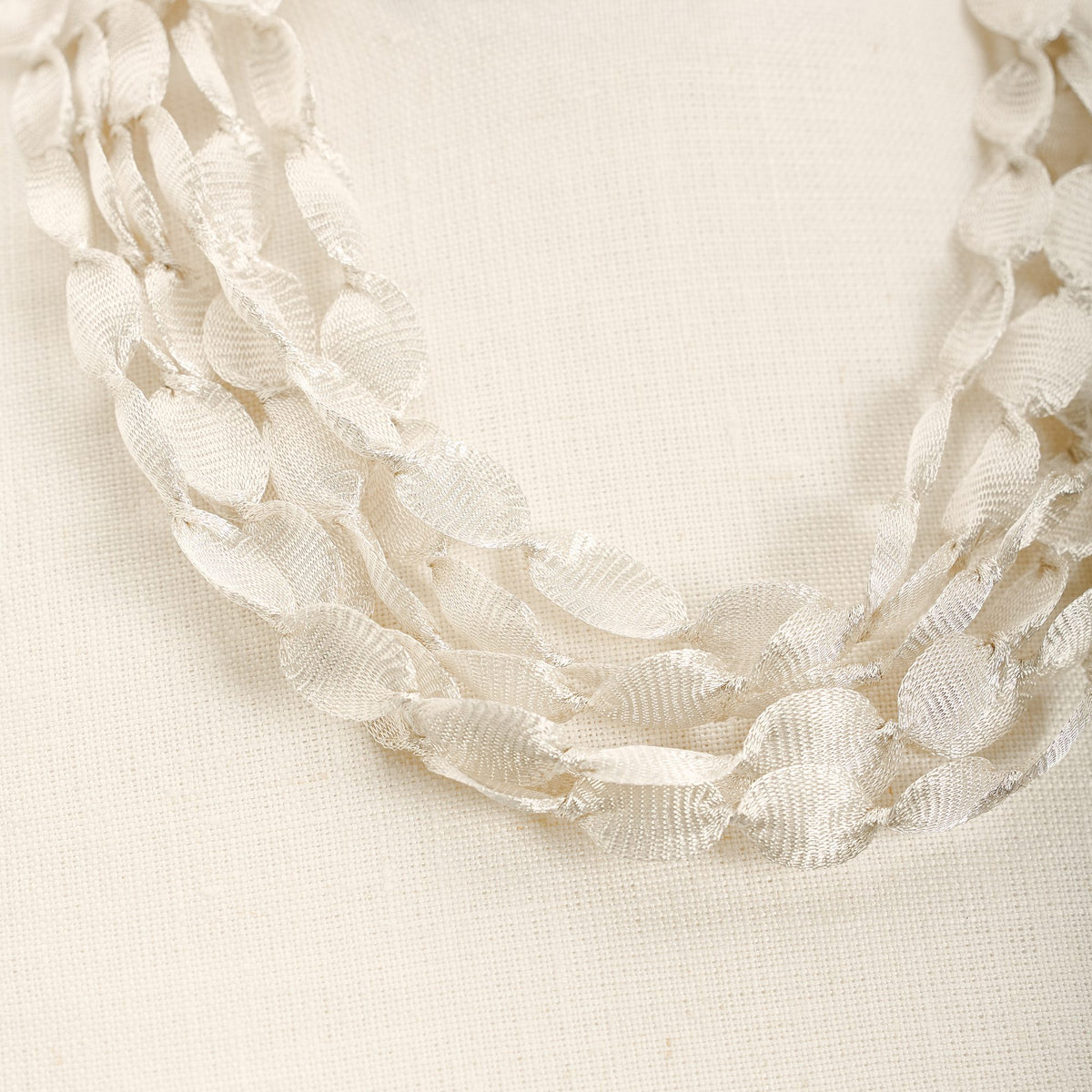 Caurì Long Necklace, white