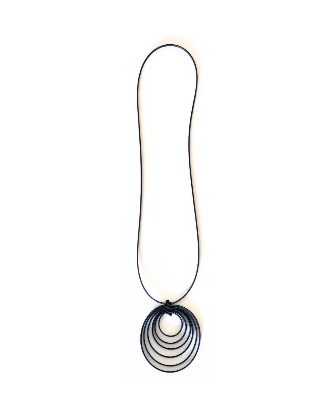 Donna con la Collana Disco Music