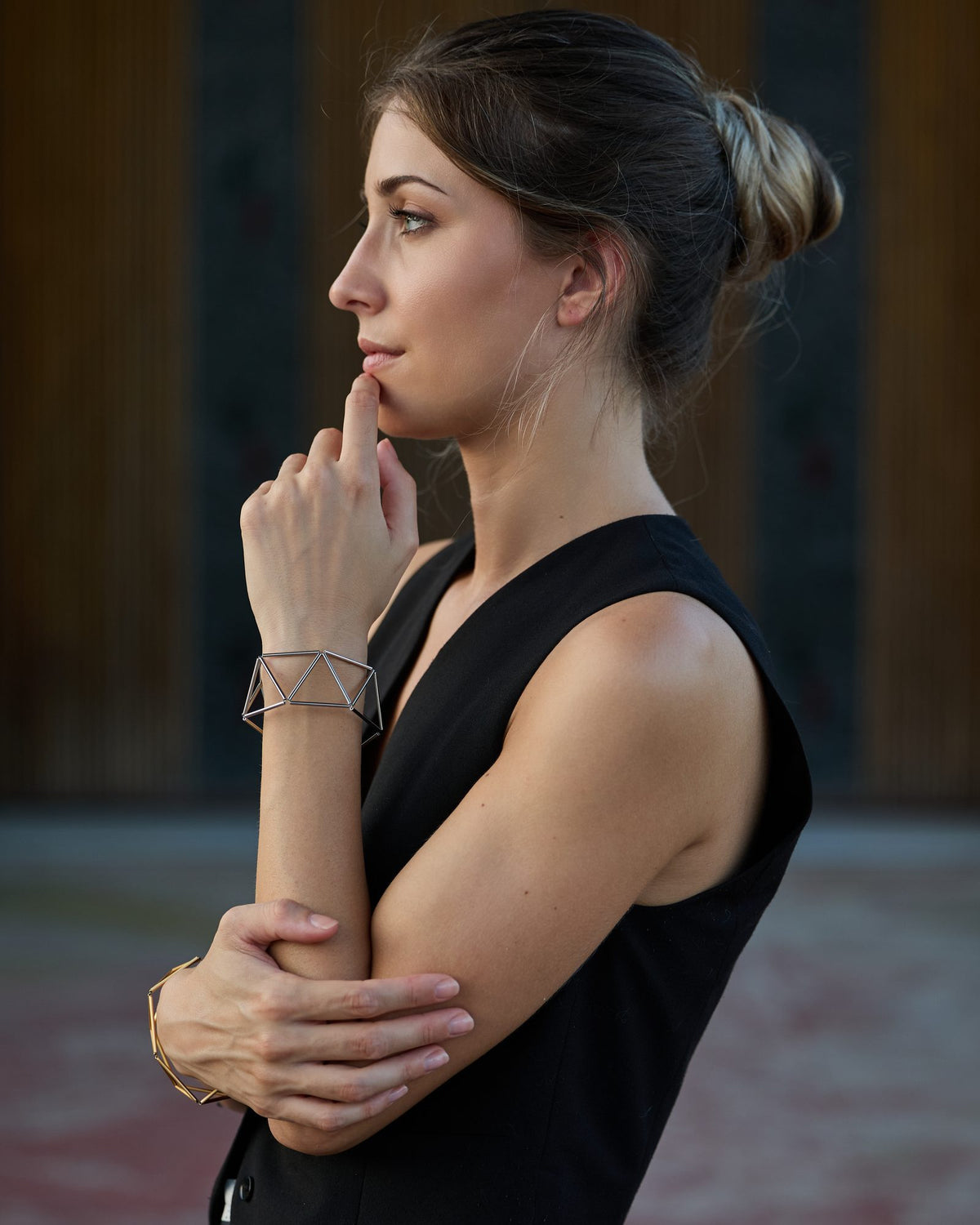 Greca Rhodium bracelet in rhodium-plated brass, worn