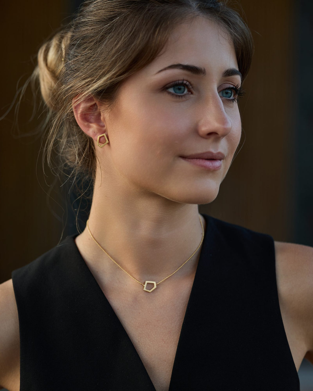 I'mperfect Gold necklace in 925 sterling silver, worn