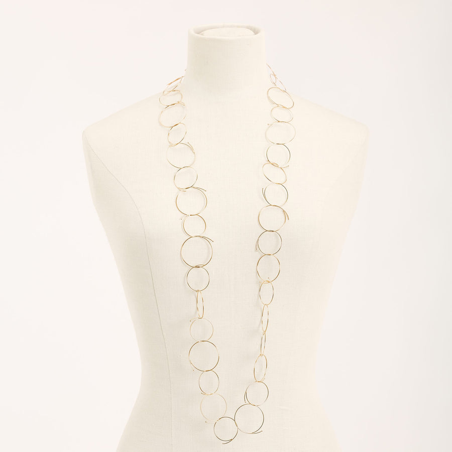 Collana Junction Oro in argento 925, su fondo chiaro