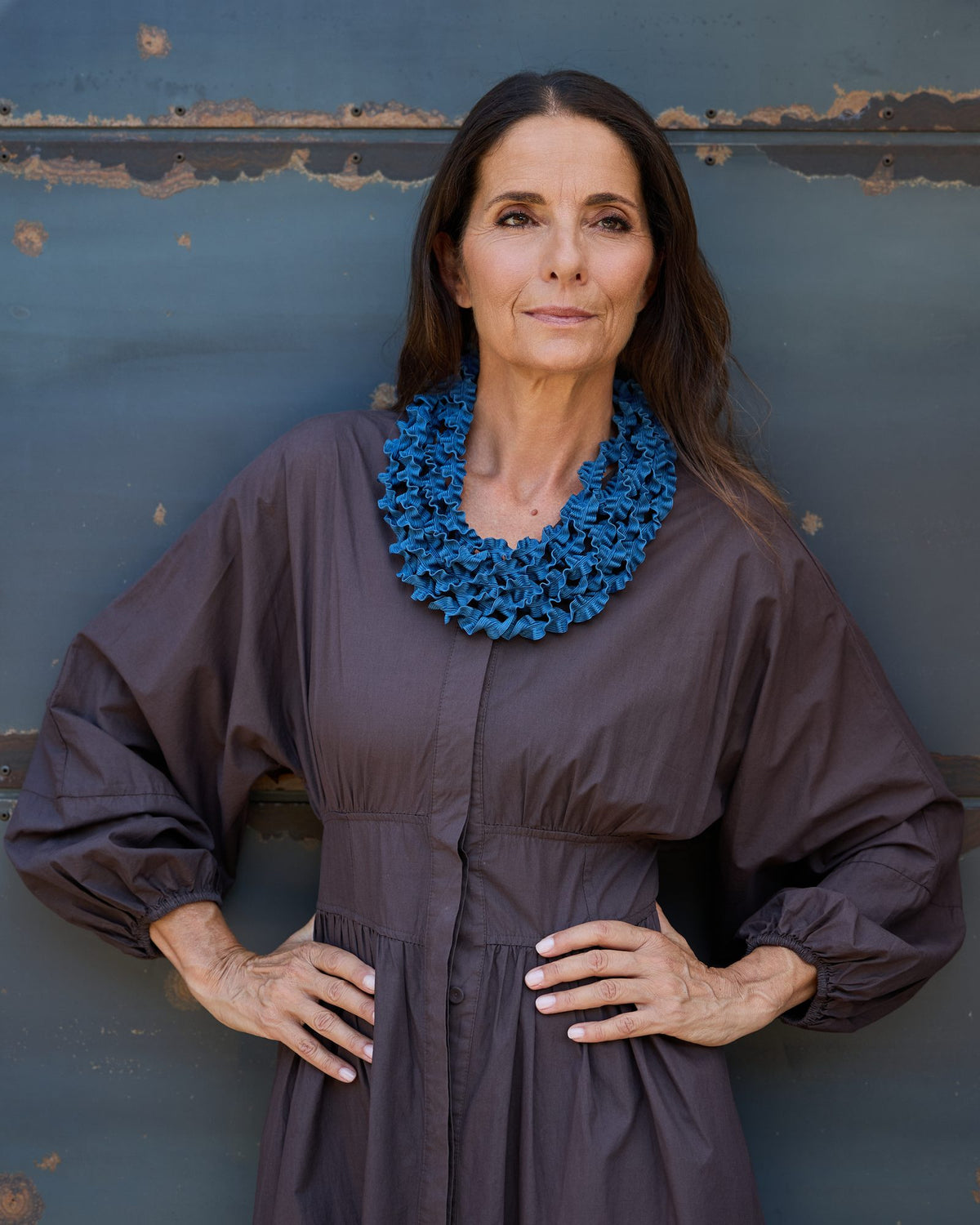 Woman wearing Laccio Short Necklace