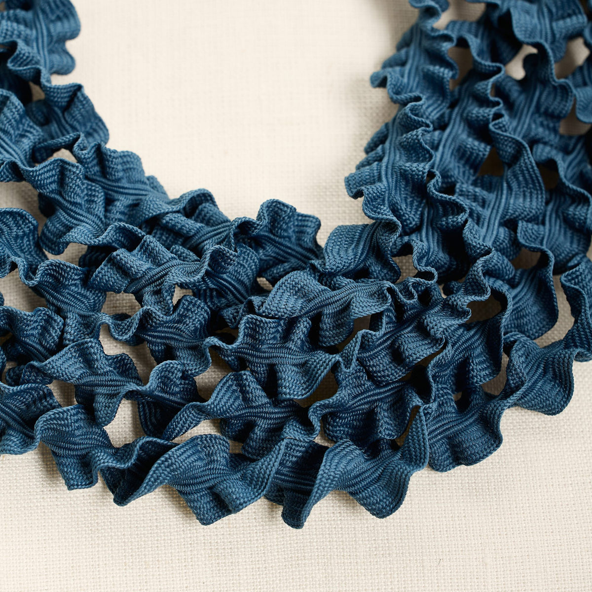 Laccio Short Necklace, blue
