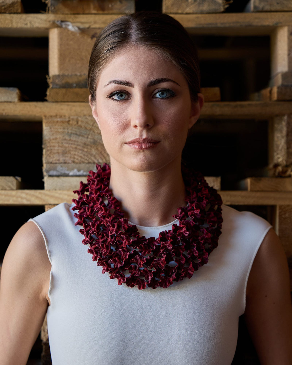 Woman wearing Laccio Short Necklace