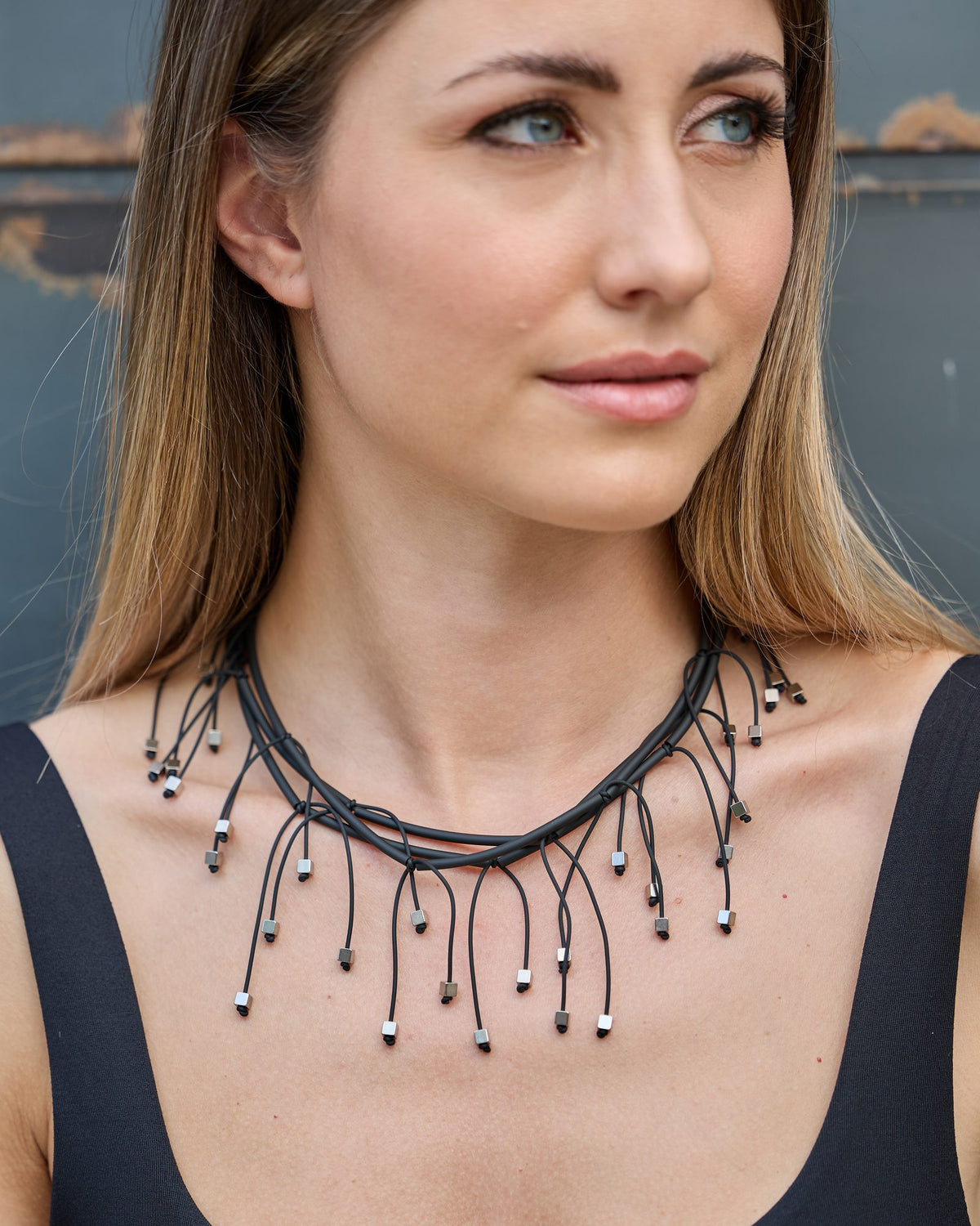Woman wearing Luce Short Necklace